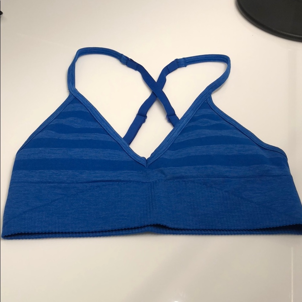Lululemon sports bra